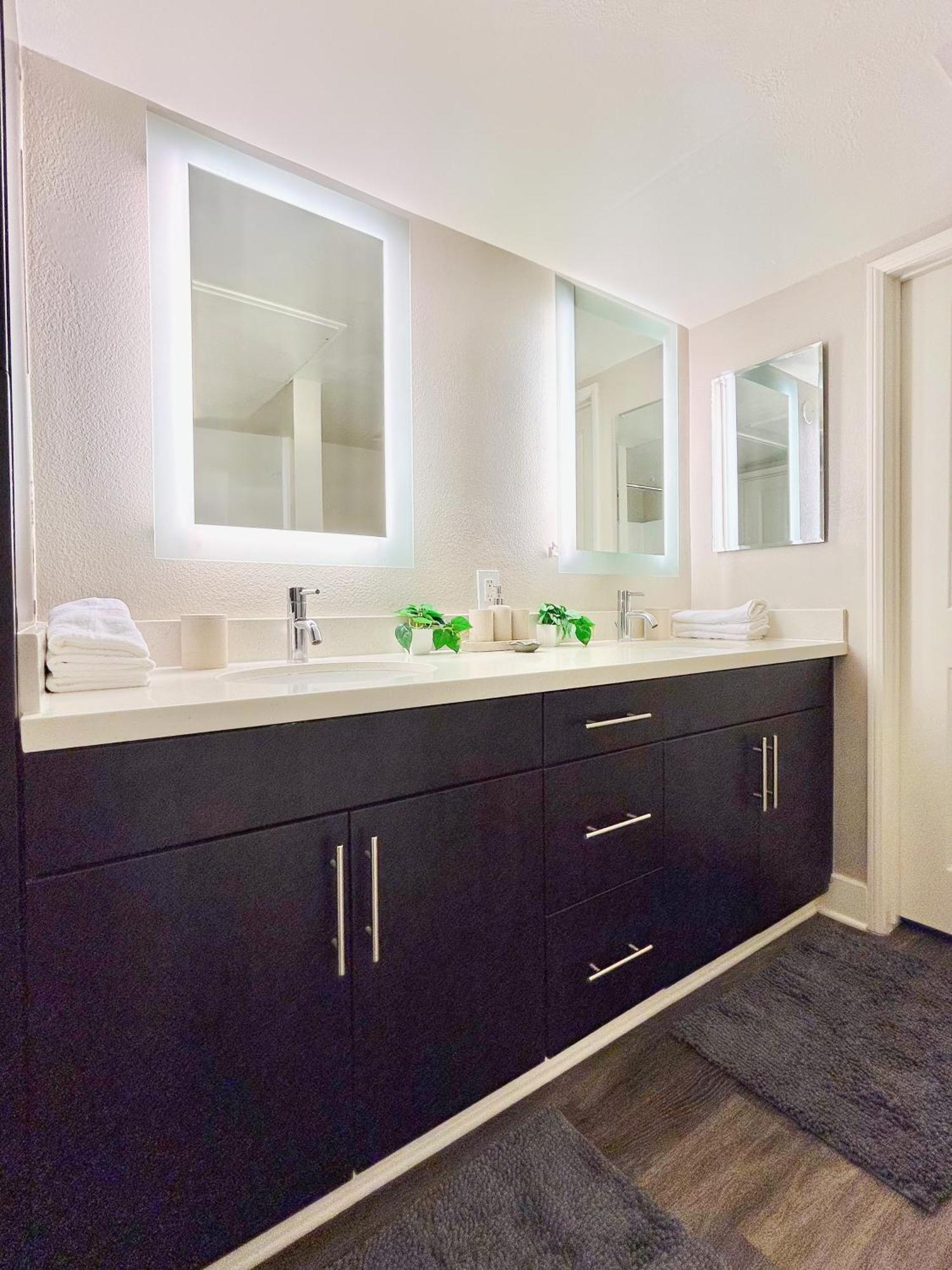 2Bd 2Ba Santa Monica Apartment With Relaxing Pool View Los Angeles Zewnętrze zdjęcie